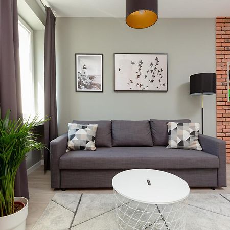 Central Apartment Emilii Plater By Noclegi Renters Varsovie Extérieur photo